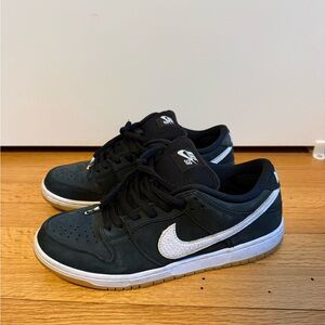 Nike Dunk Low SB 'Black Gum' size 9.5